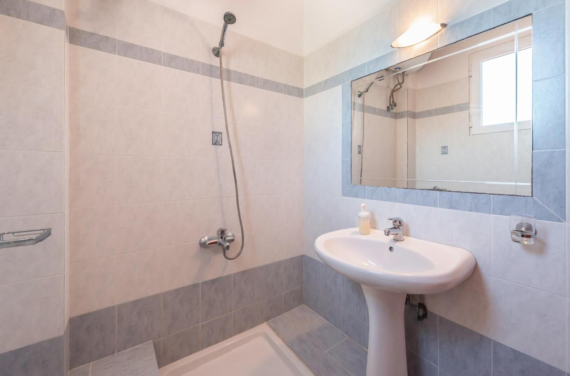 Avesta Apartments - 200M From The Beach Vasilikí Szoba fotó